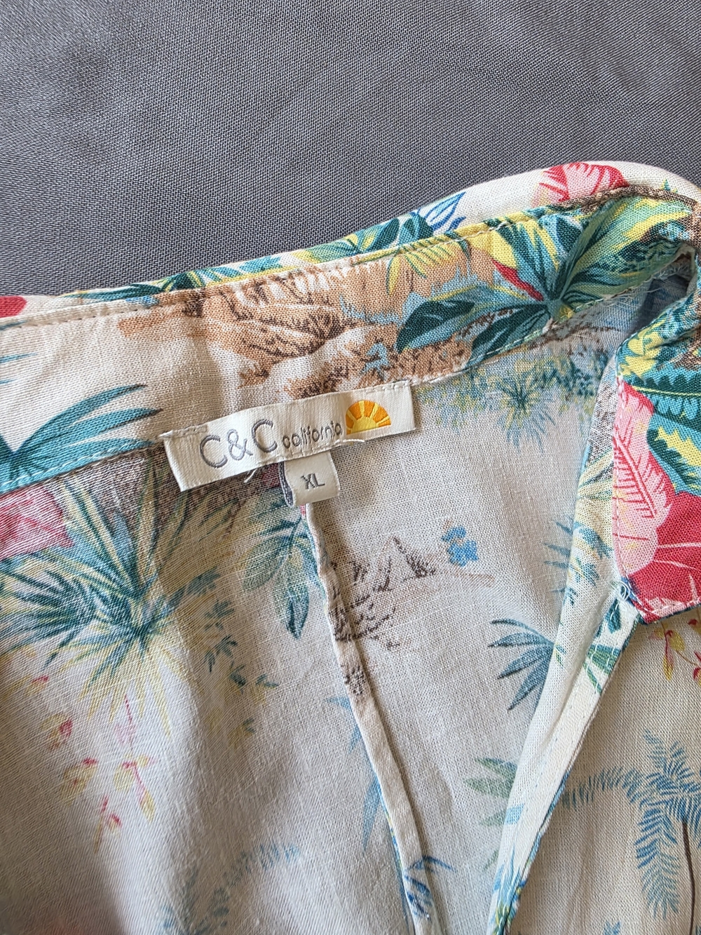 C&C California Tropical Tie-Front Blouse in Cream with Teal & Coral Print - Picture 3 of 5